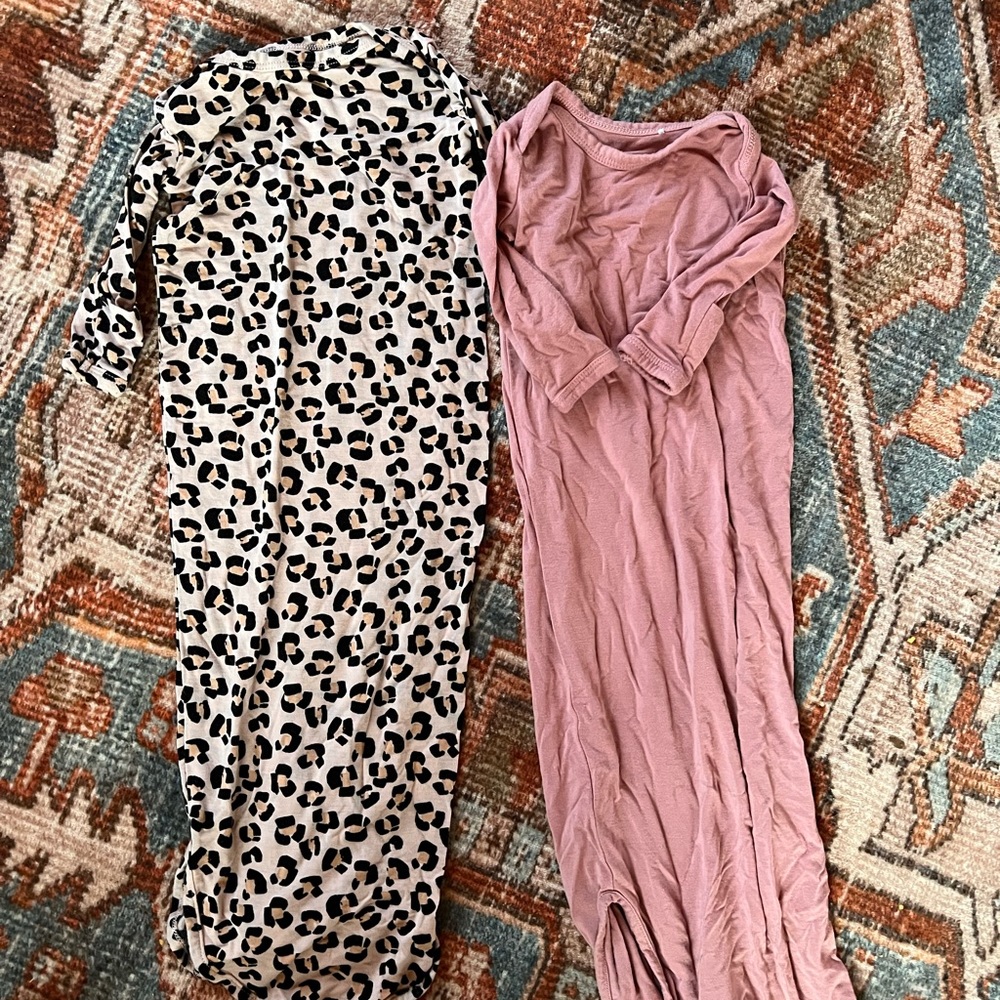 2 Posh Peanut knotted baby gowns